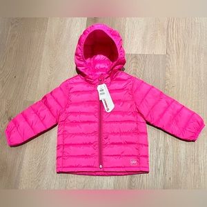 NWT: Gap Primaloft jacket in bright pink (3T)